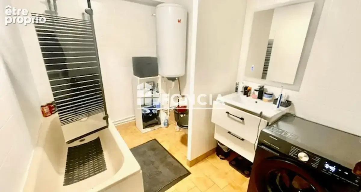 F2 duplex déjà loué : un investissement locatif clé en main, idéal pour investir sereinement ! - photo 4
