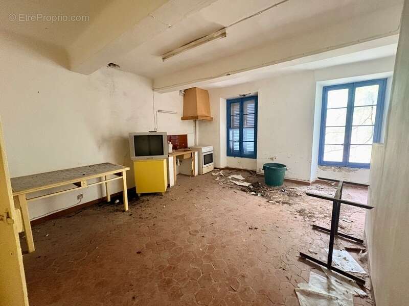 Appartement à LORGUES
