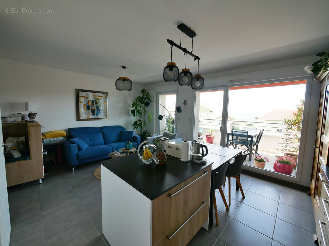 Appartement à CHAPEIRY
