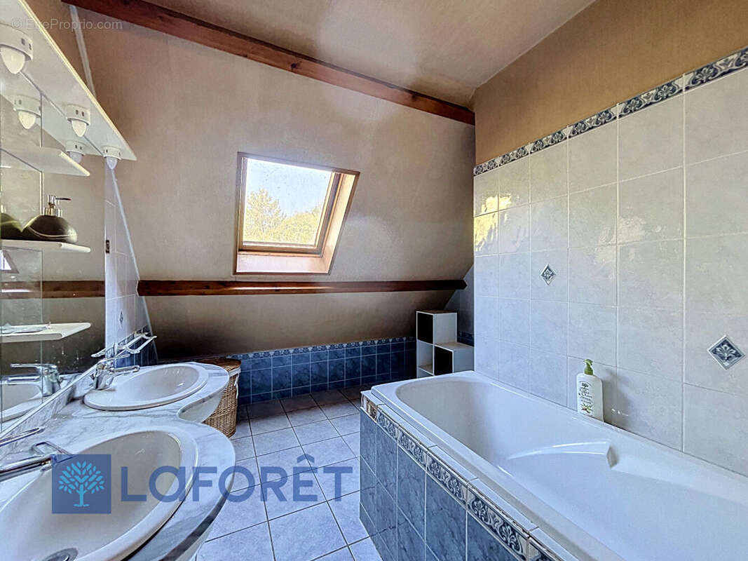 Maison  Condé sur Iton - photo 16