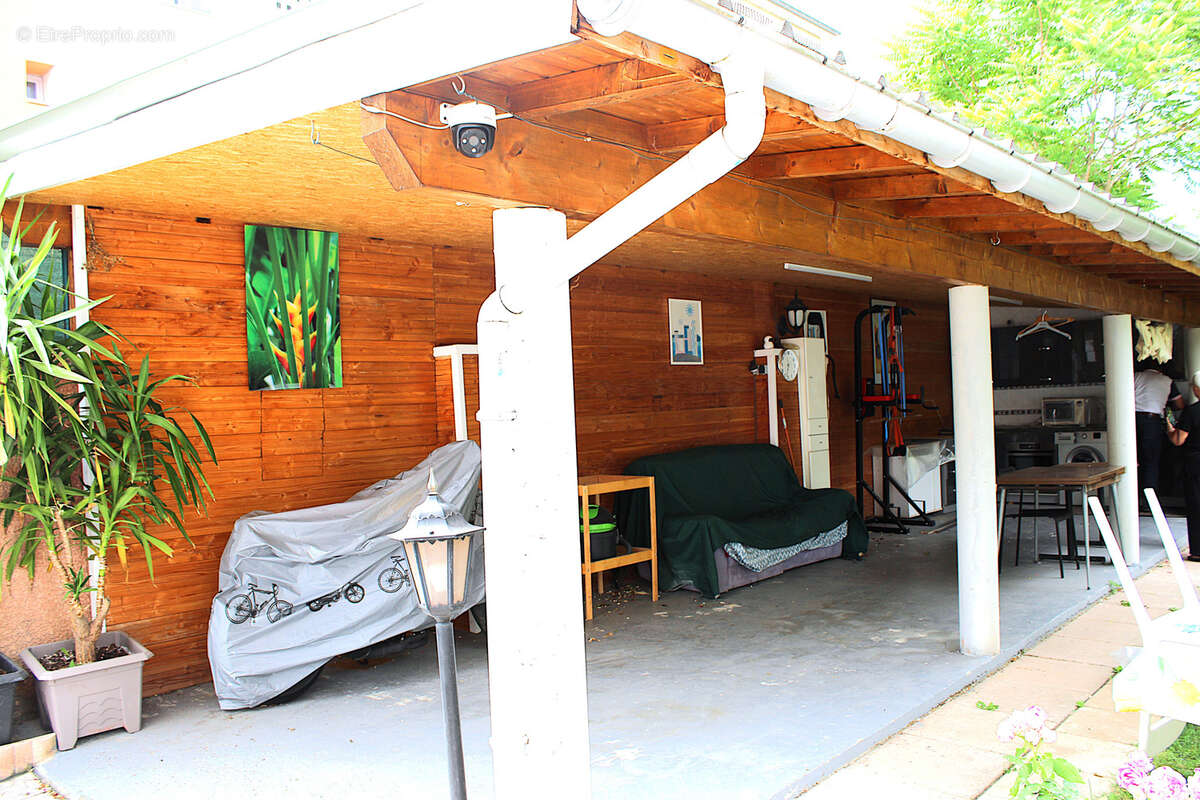 Pont de claix - maison de 168.50 m2 et t2 independant - photo 6