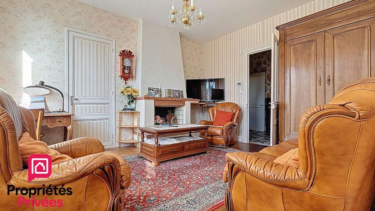 Maison à LES MATHES