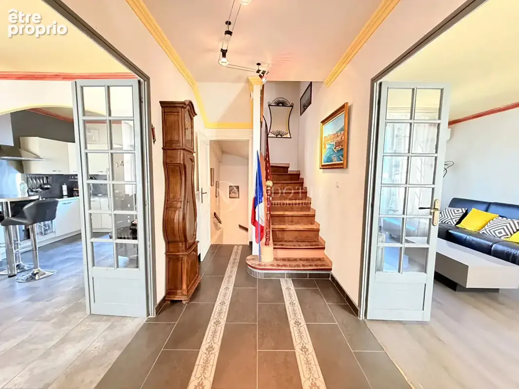 Une maison de ville aux prestations surprenantes, avec jardin, stationnement - photo 8