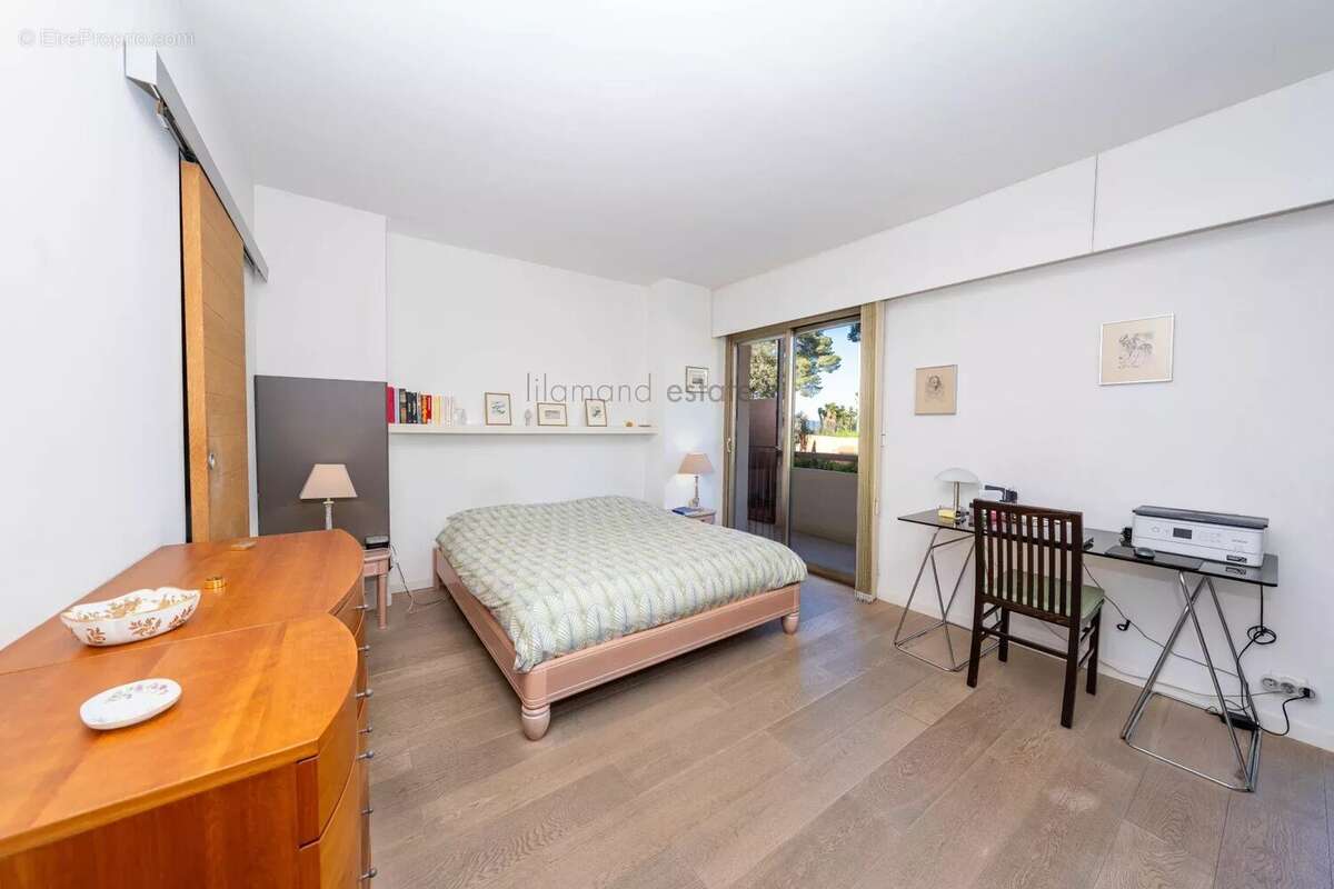 Appartement à LE CANNET