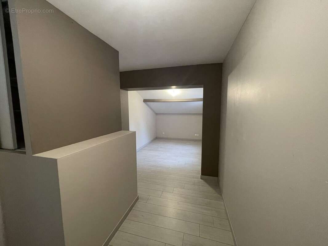 Maison à ROMANS-SUR-ISERE