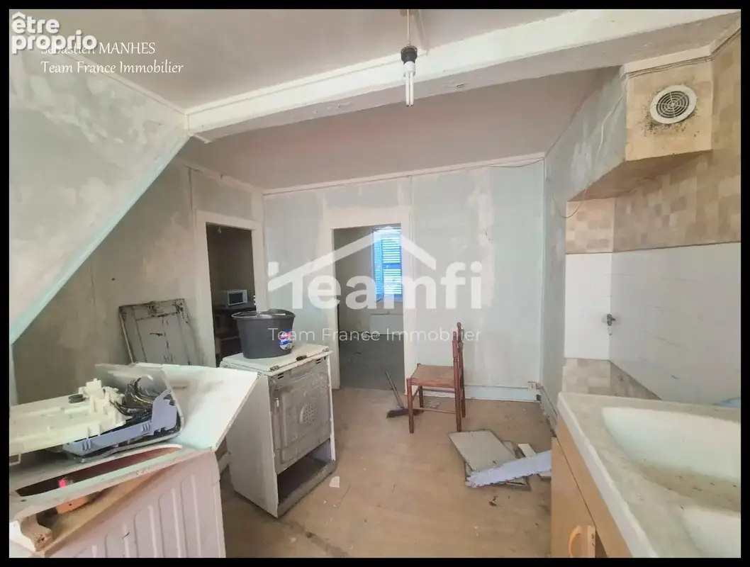 Appartement 55 m² à Thiers  - photo 2