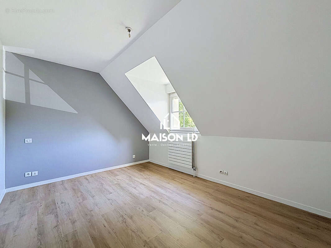 Maison Bretteville Sur Odon 5 pièce(s) 110 m2 - photo 7