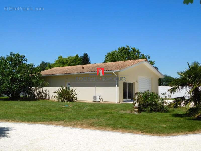 Maison 150 m² à Saint-Andre-De-Cubzac  - photo 9