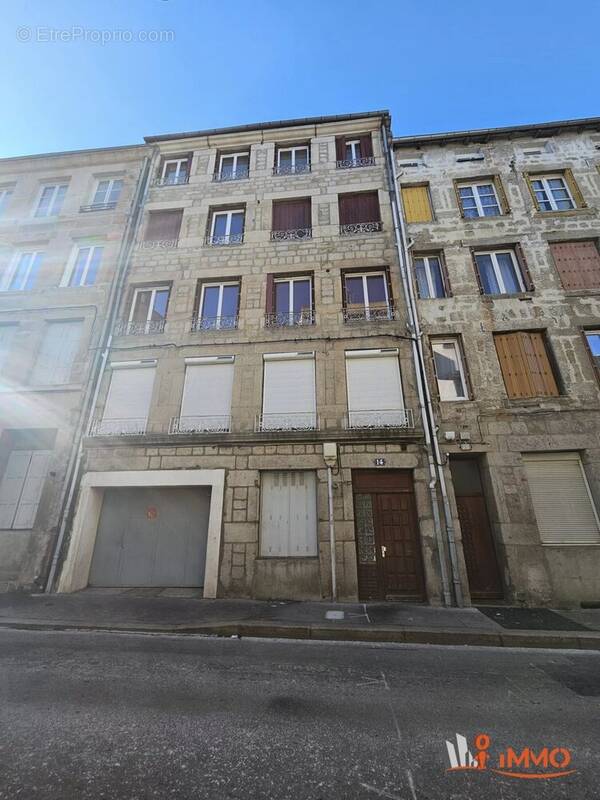 Appartement à SAINT-ETIENNE