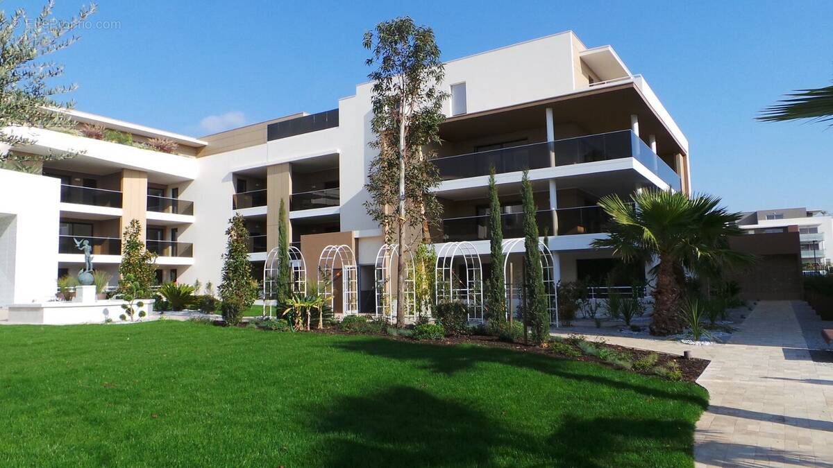 Appartement à LATTES