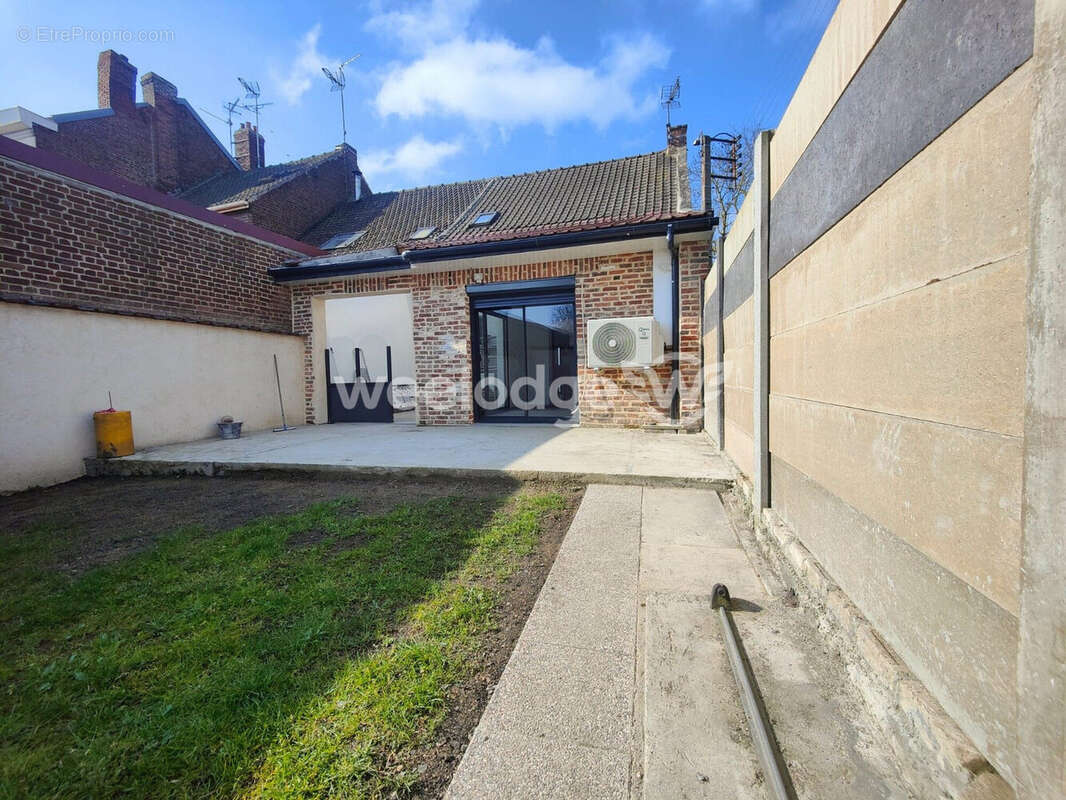 Maison à DOUCHY-LES-MINES