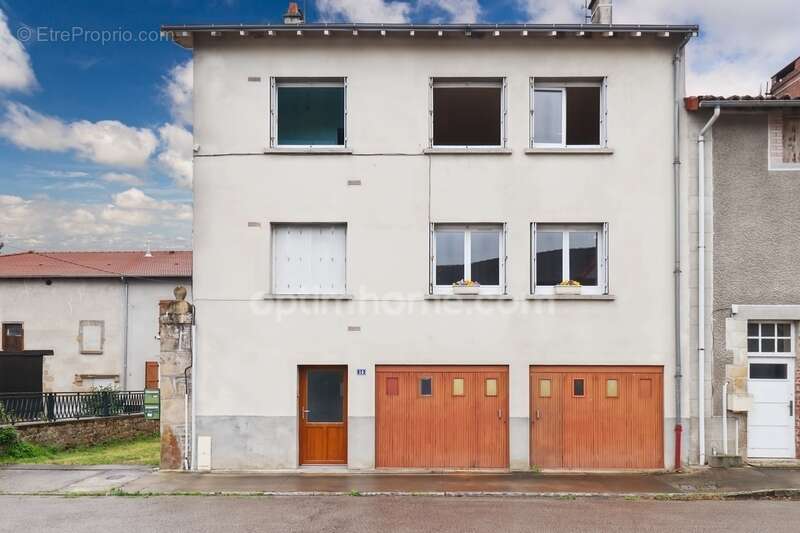 Appartement à CHATEAUPONSAC
