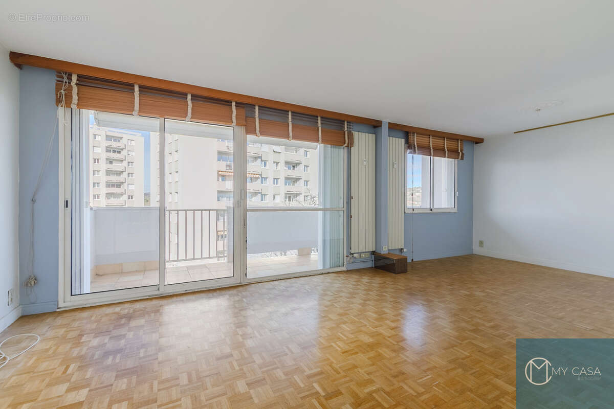 Appartement à OULLINS
