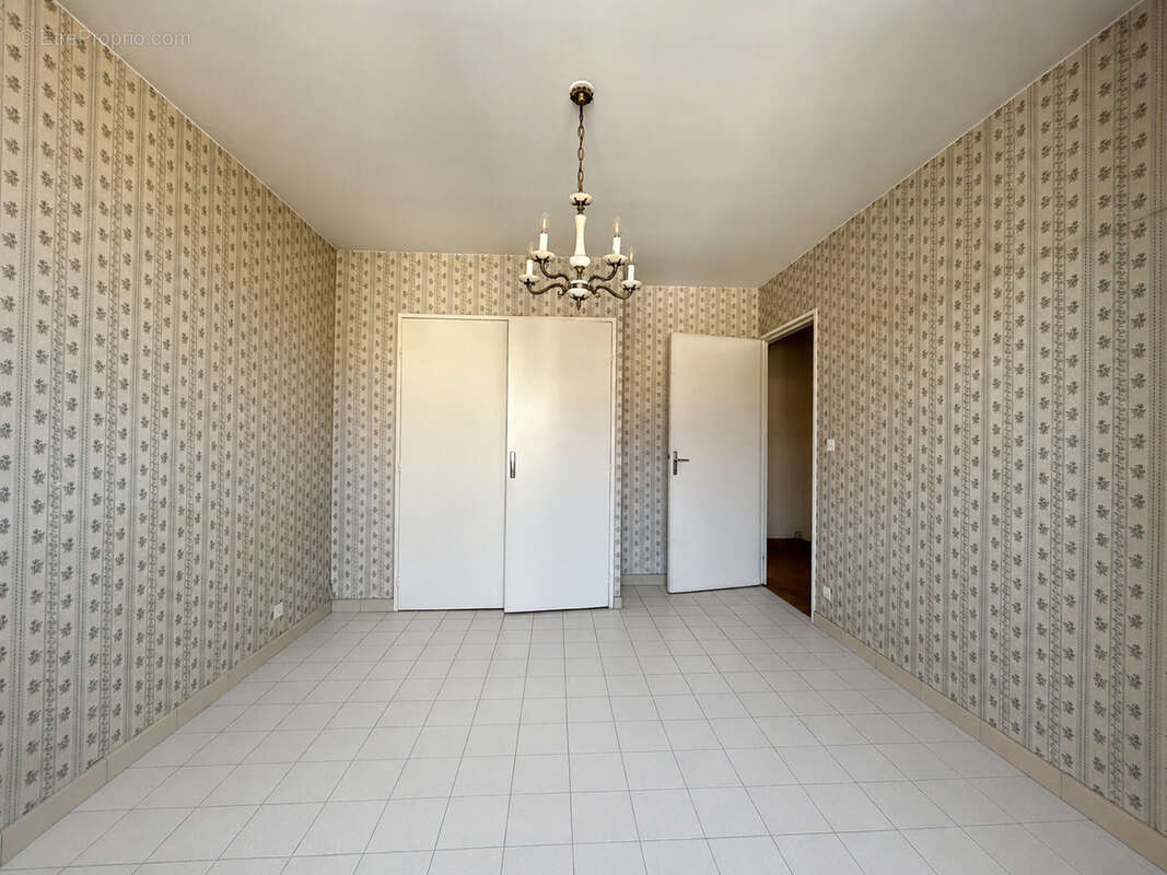 Appartement à vendre à ANNONAY avec ascenseur et garage - photo 5