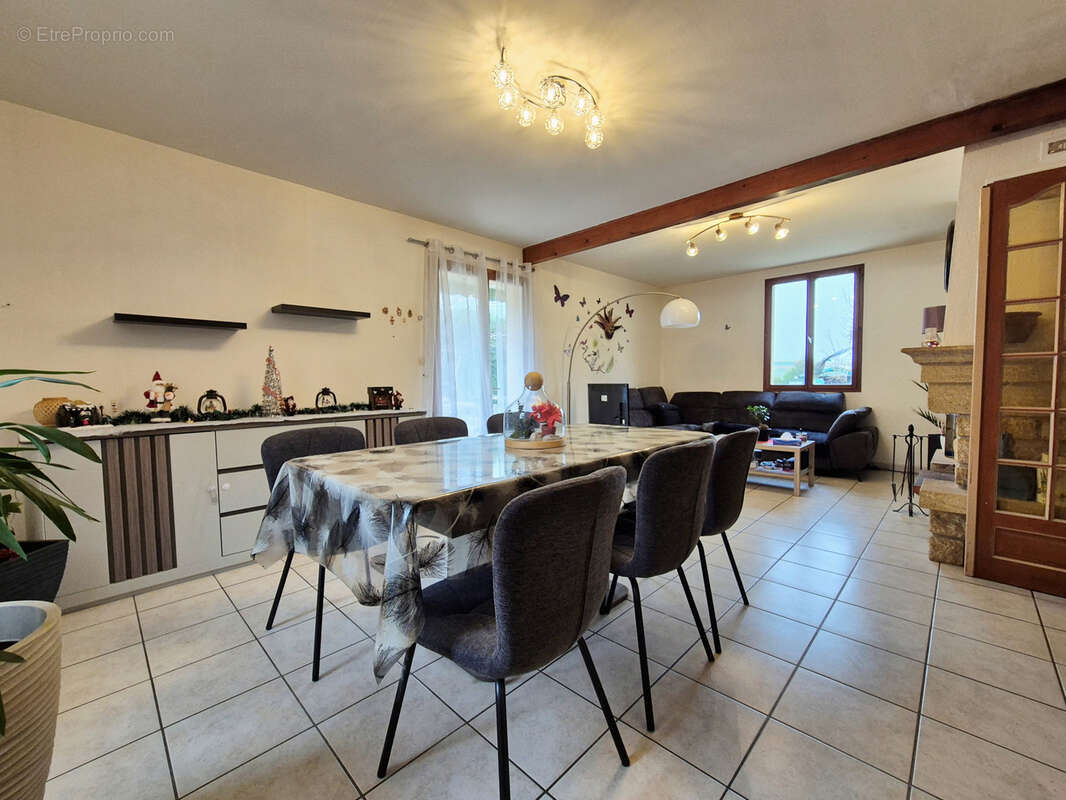 Maison à HOUDELAINCOURT