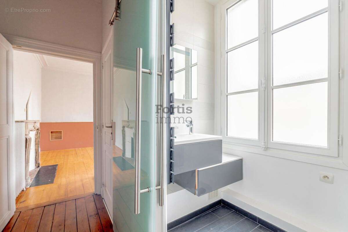 Appartement à VERSAILLES