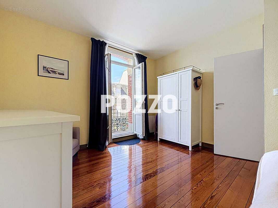 Appartement Granville 4 pièce(s) 72 m2 - photo 9