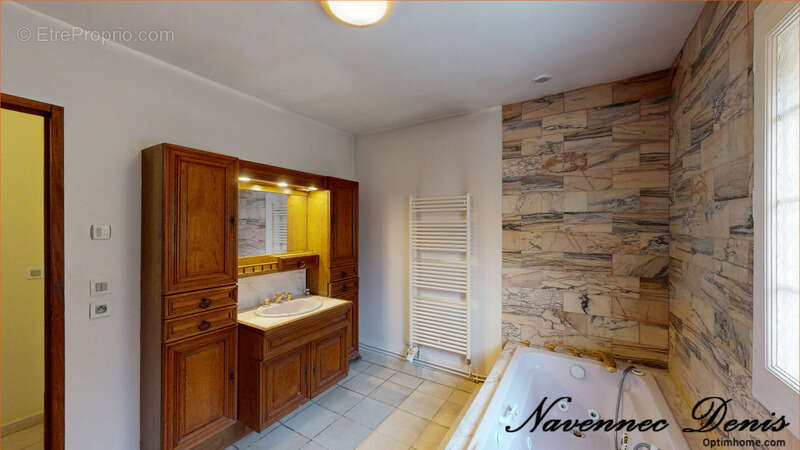 Maison à LA SAUSSAYE