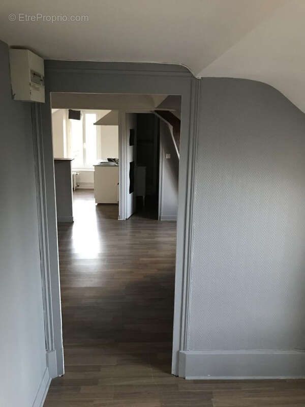Appartement à CERCY-LA-TOUR