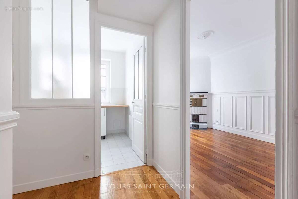 Appartement à PARIS-11E