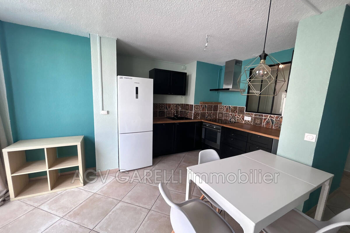 Appartement à HYERES