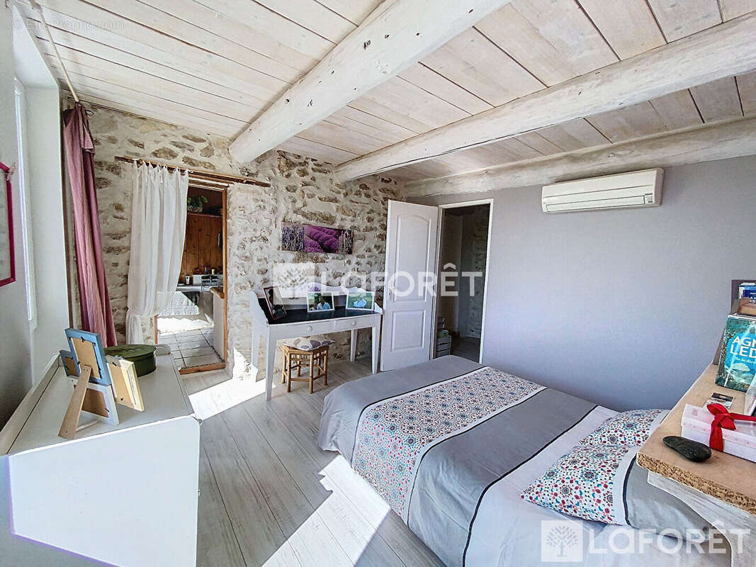 MAGIQUE - Mas provençal, 224m² + dépendances, jardin, piscine - photo 7