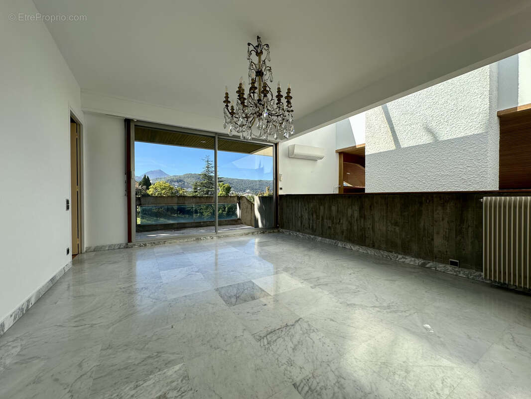 Maison à CLERMONT-FERRAND