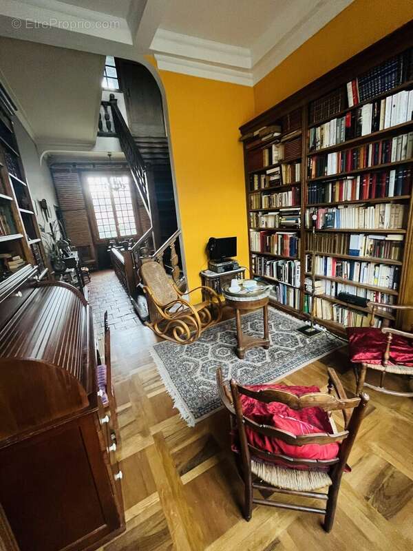 Maison 380 m² à Revel  - photo 6