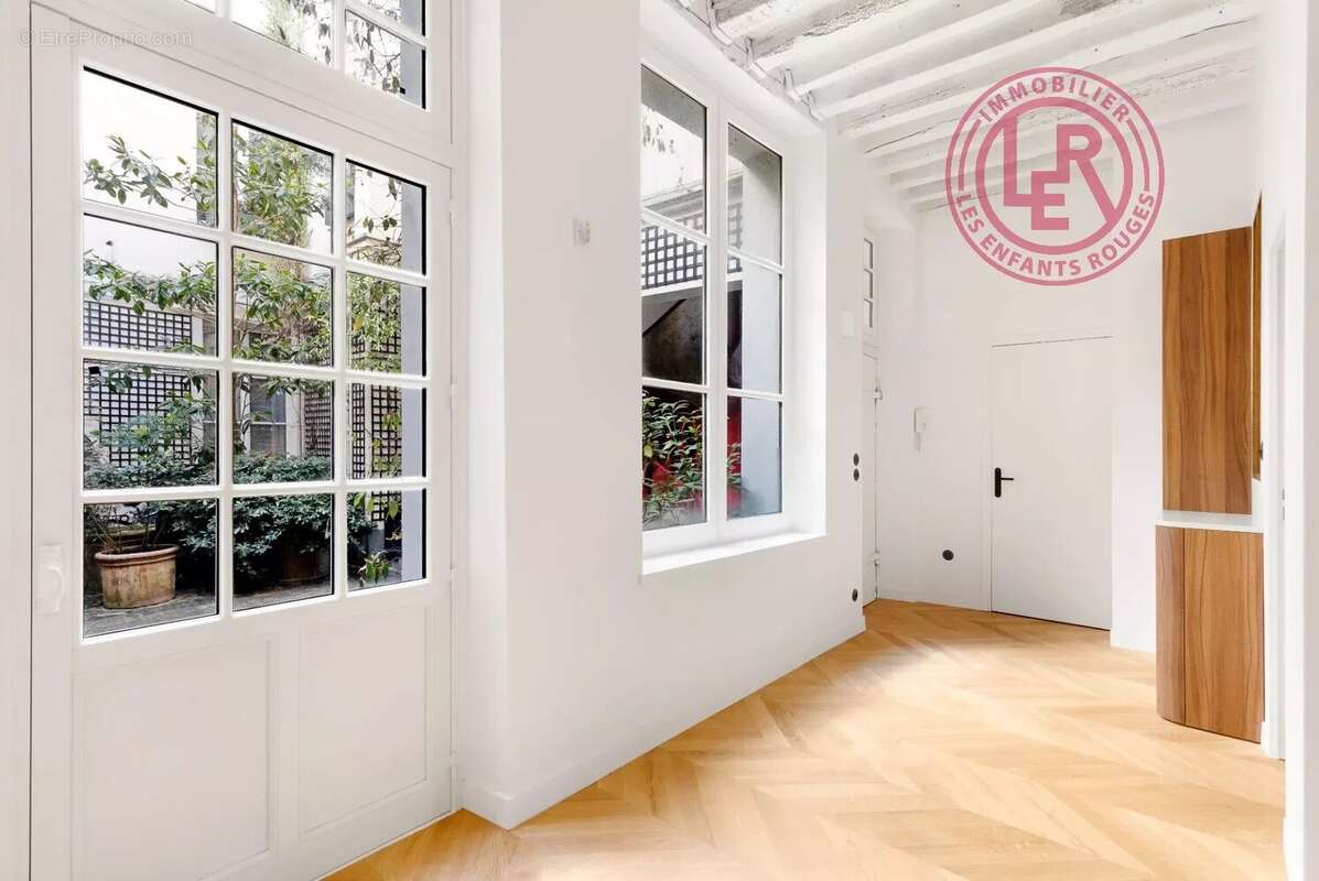 Appartement à PARIS-4E