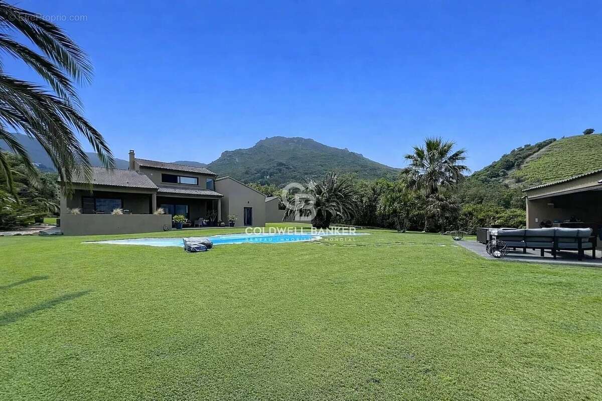 Maison à SAINT-FLORENT