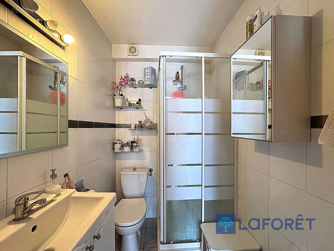 Appartement à CHEPTAINVILLE