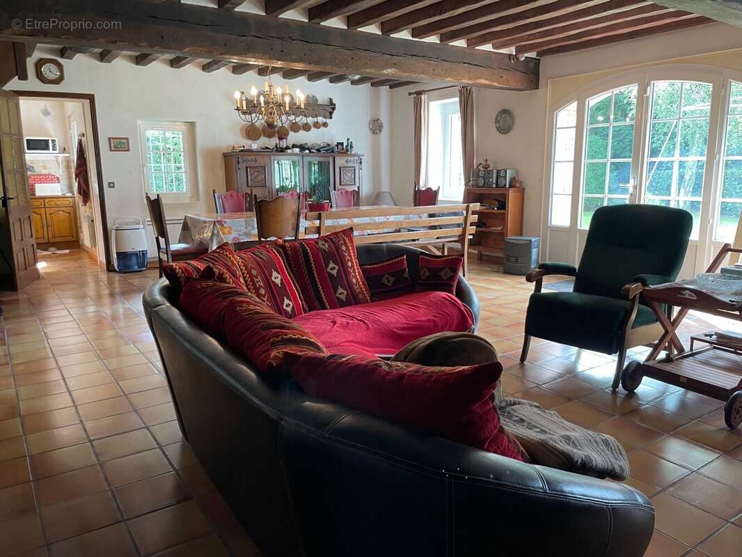 Maison 123 m² à Thiberville  - photo 4