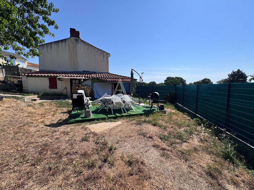 Maison Venansault- 5 chambres 130m2 - photo 9