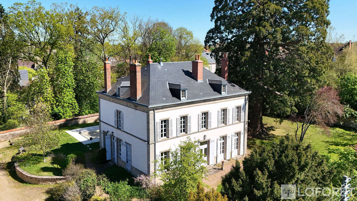 Maison à BOURBON-L'ARCHAMBAULT