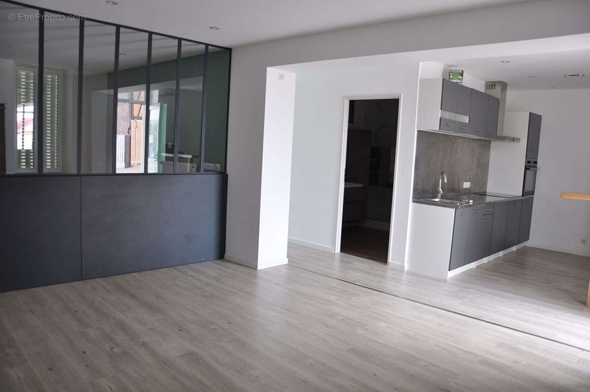 Appartement à SAINT-GERMAIN-DU-BOIS