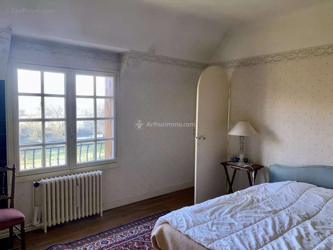 Maison à LA CHARTRE-SUR-LE-LOIR