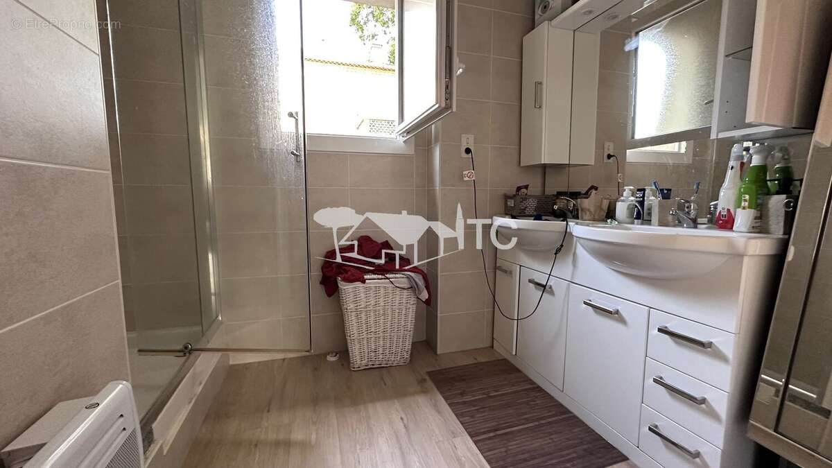 Maison à SAINT-AMBROIX