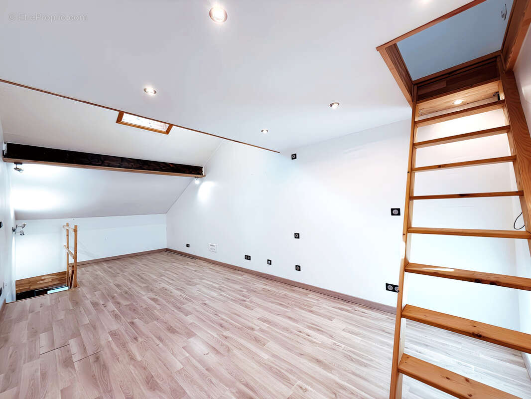 Appartement à SAINT-JEOIRE