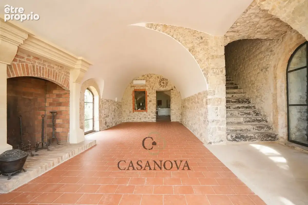Domaine de caractère du XVIIe siècle sur 6.5 hectares avec près de 3 000 m² bâtis - photo 25