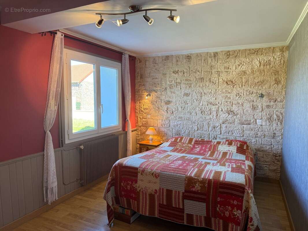 Maison à SAINT-SATURNIN