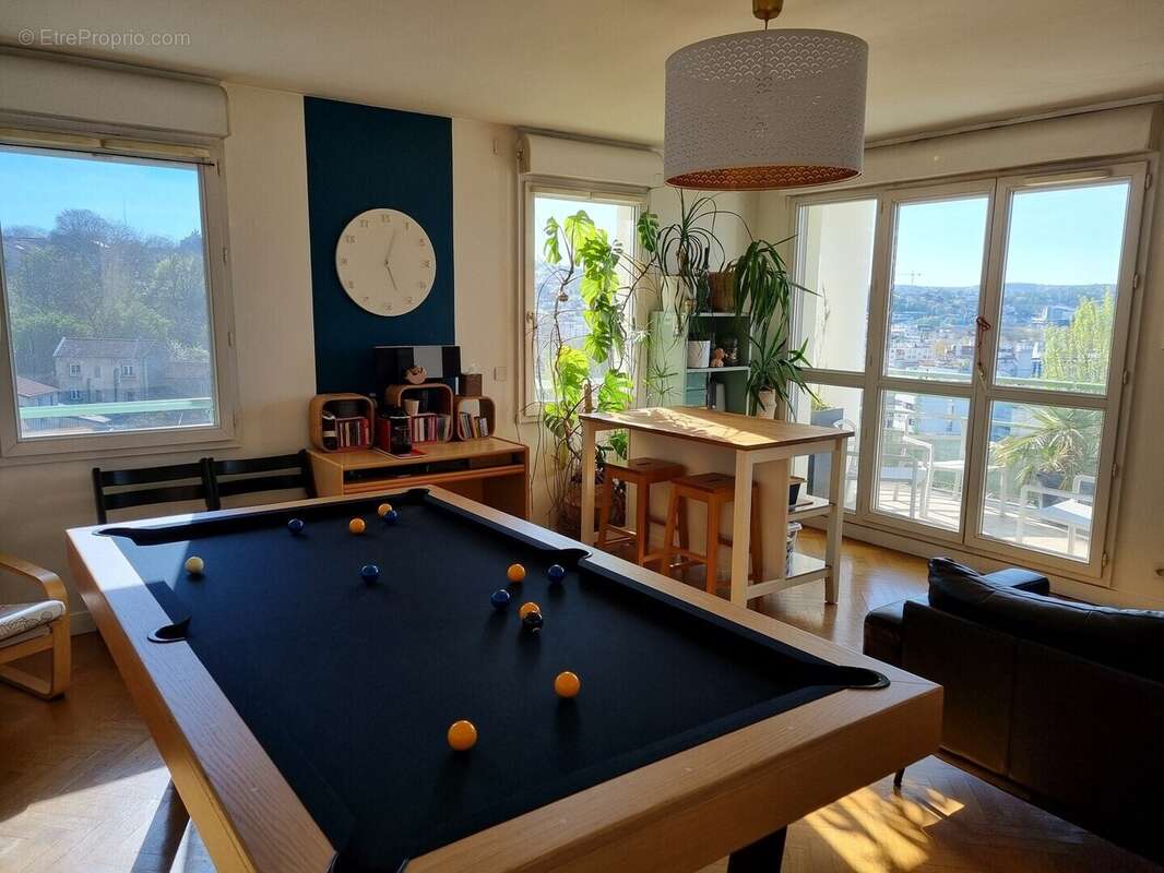 Appartement à ISSY-LES-MOULINEAUX