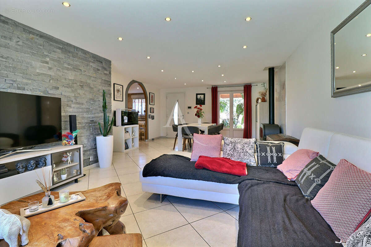 Maison à CASTELGINEST