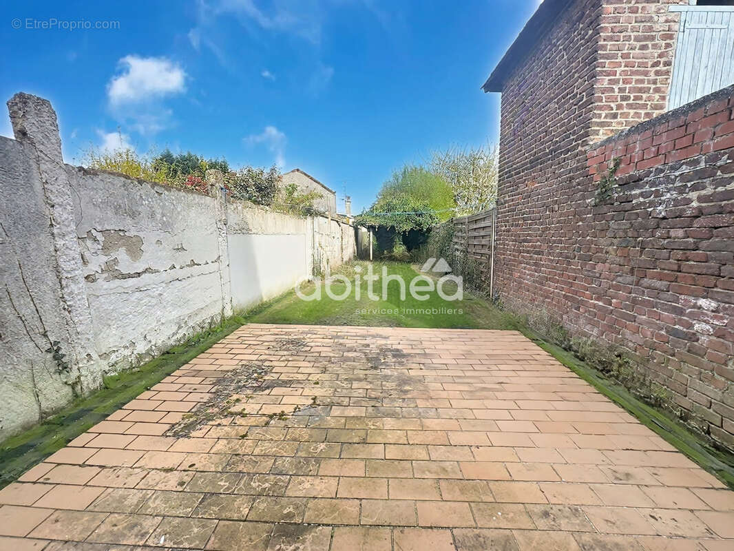 Maison à SALLAUMINES