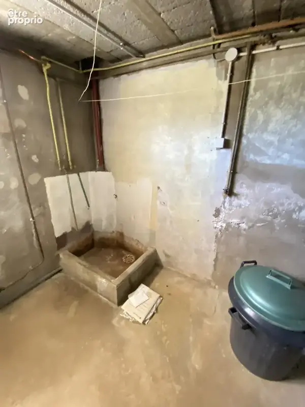 Maison T6 sur terrain plat , clos et arboré. - photo 26