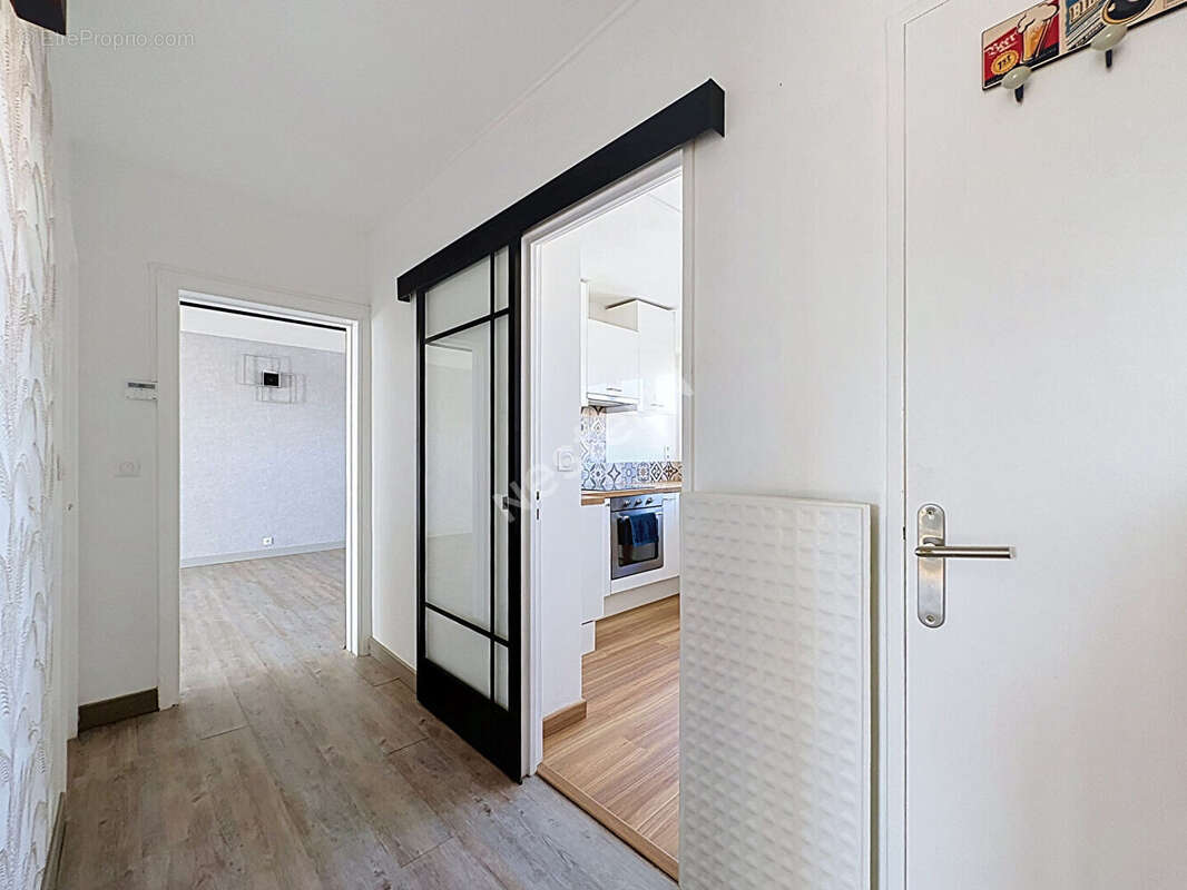Appartement 3 pièces à vendre à Rezé - La Houssais, dernier étage avec cave et garage - photo 5