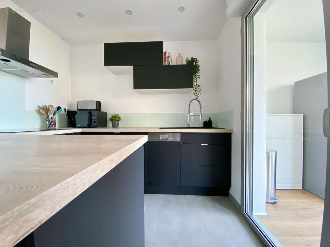 Sète, Quartier Haut, bel appartement avec loggia et terrasse, - photo 10