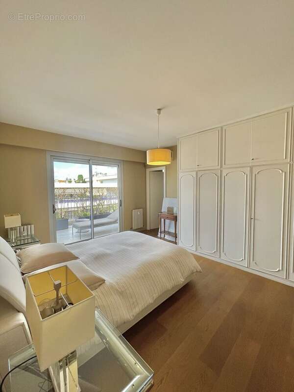 Appartement à LE CANNET