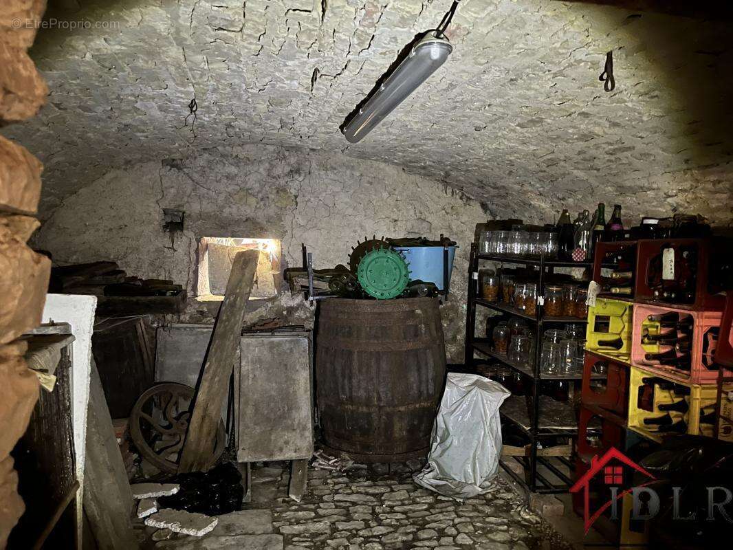 Maison à SENAIDE