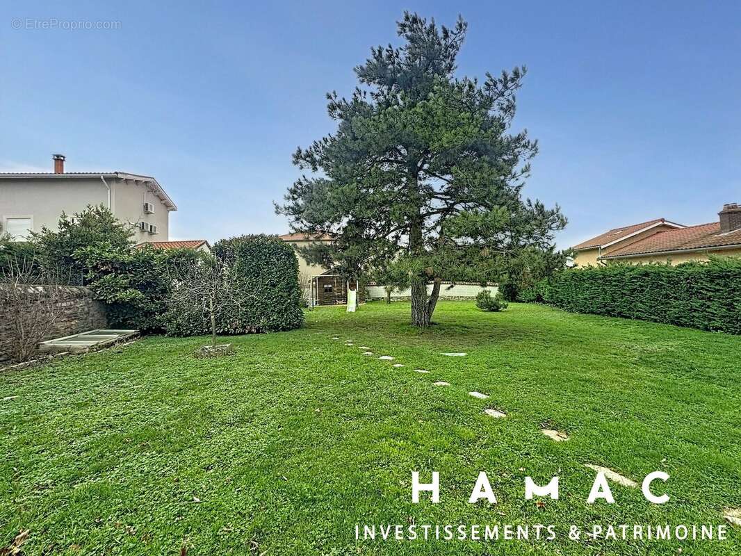 Maison à SOUCIEU-EN-JARREST