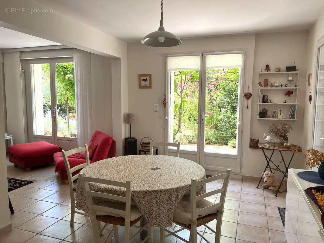 Maison à VILLENEUVE-LES-AVIGNON